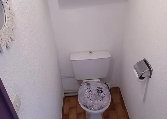 Avant Port アパート アグド