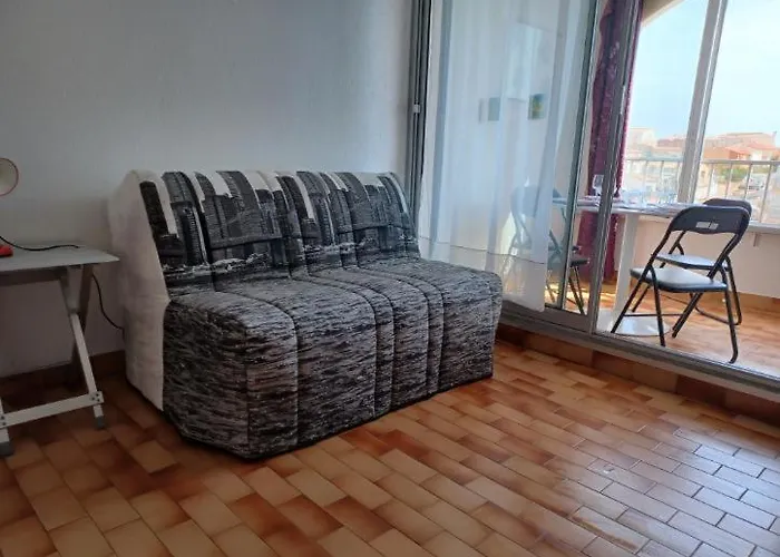 Avant Port アパート *